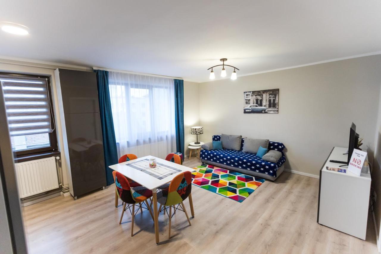 Travel Homzzz Central Apartments - Tusnad Targu-Mures Bagian luar foto