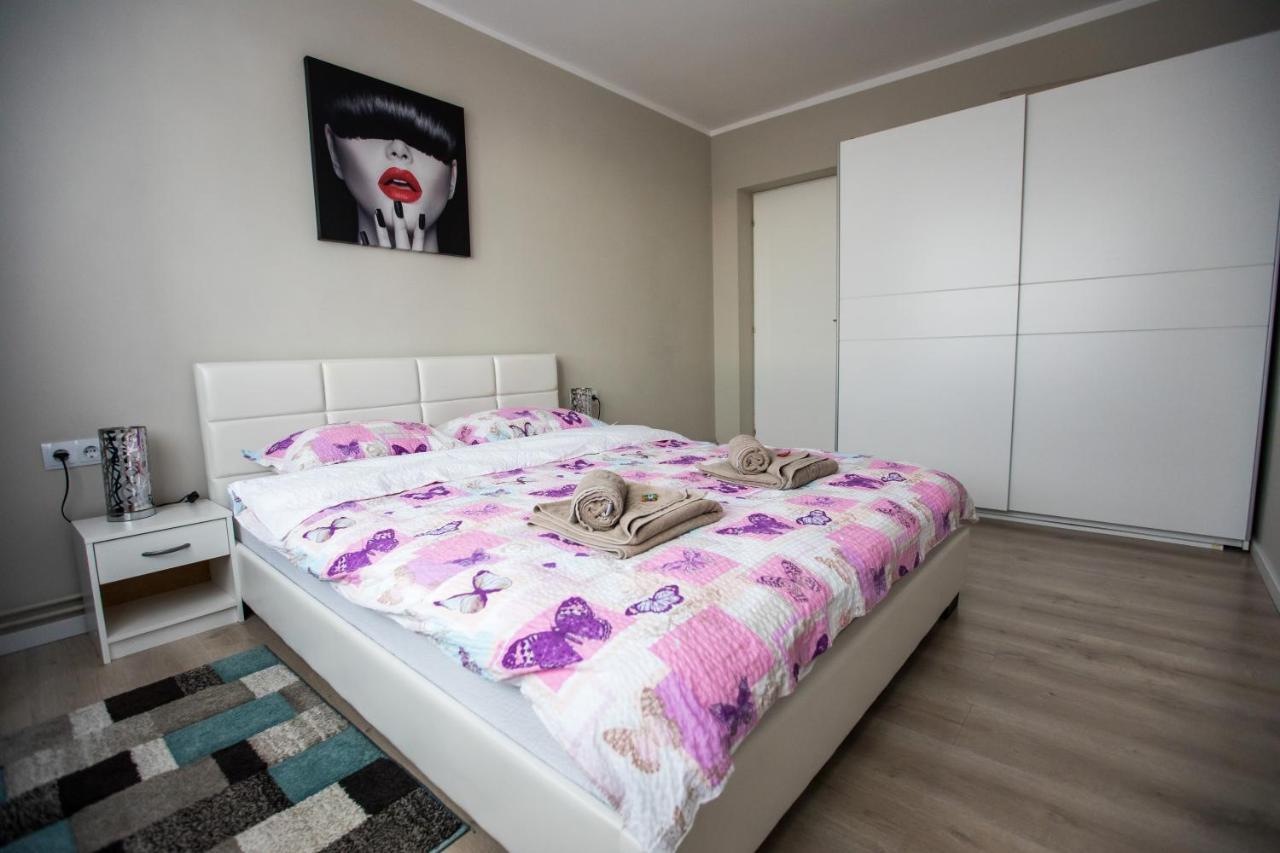 Travel Homzzz Central Apartments - Tusnad Targu-Mures Bagian luar foto